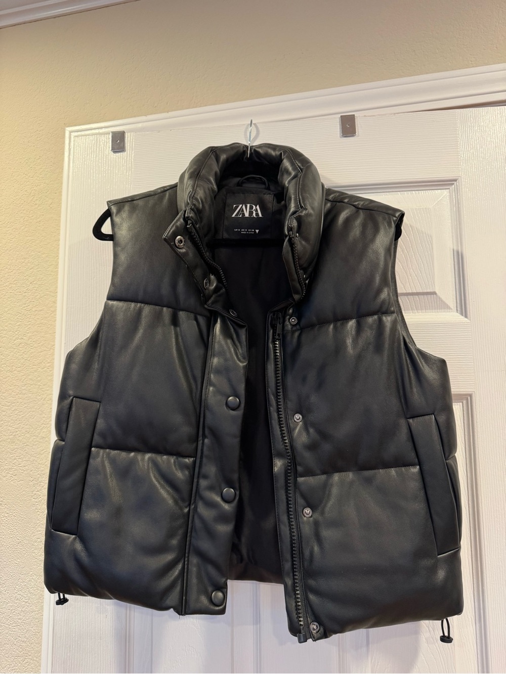 “Leather” Puffer Vest | Zara